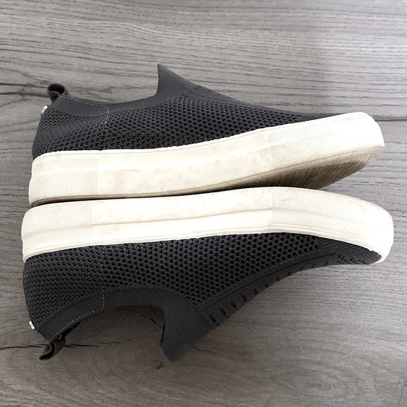 Steve Madden Slip On Shoes size 8 - Picture 5 of 7